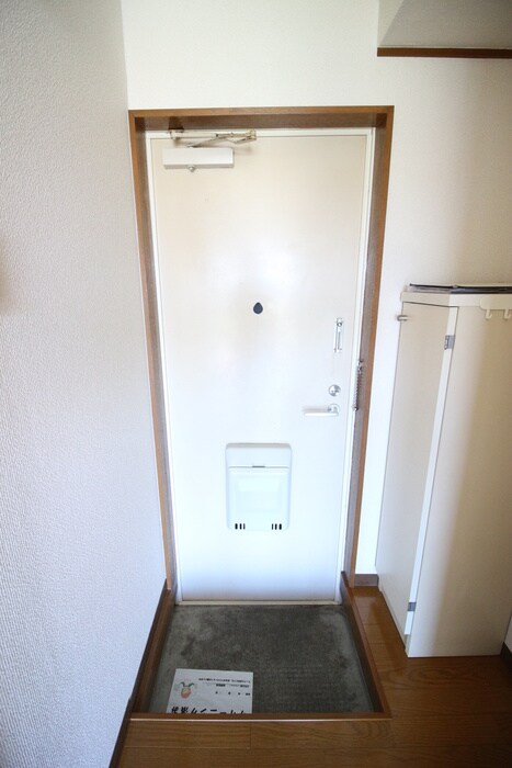 物件内観写真17　(玄関)