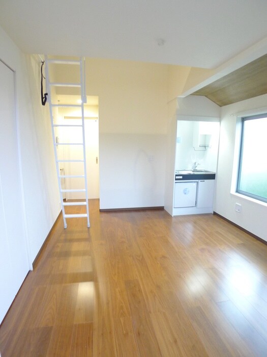 物件内観写真9　(居室)