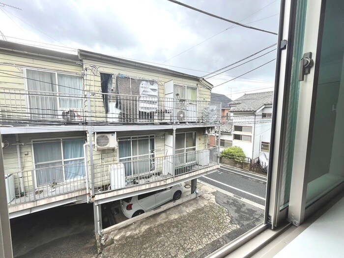 物件内観写真17　(室内からの展望)