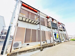 「中ハイツＡ外観写真