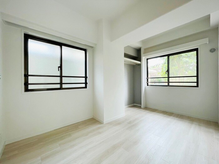 物件内観写真11　(居室)