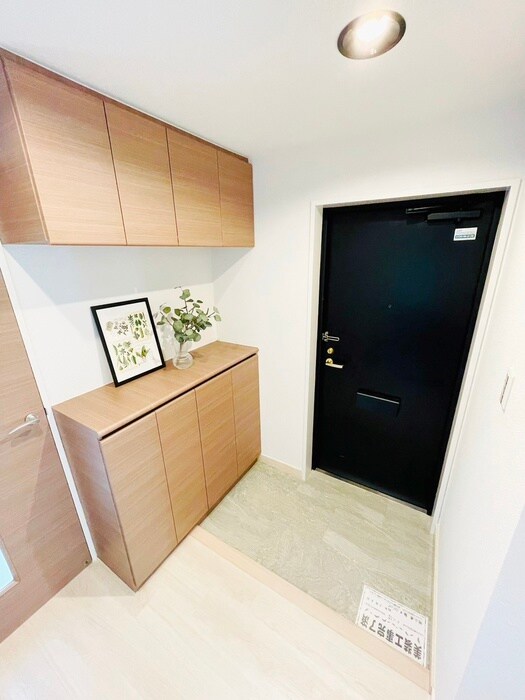 物件内観写真22　(玄関)