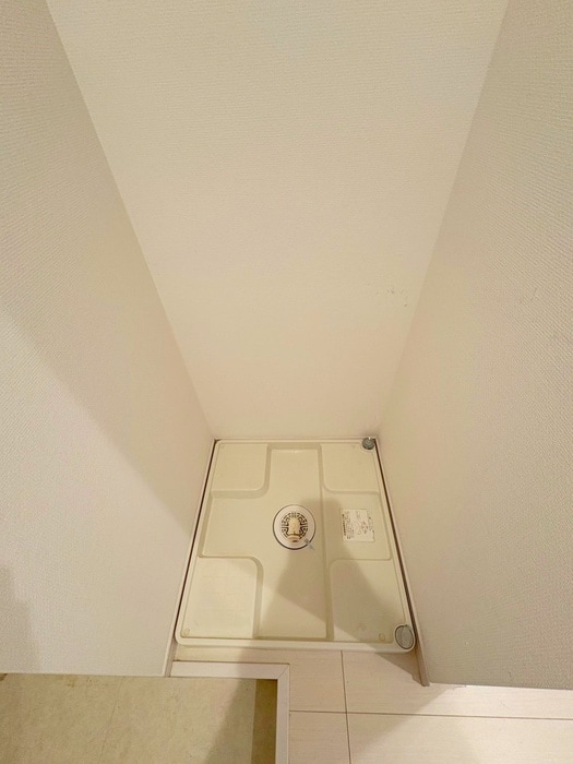 物件内観写真18　(洗濯機置場)