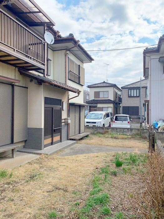 栗橋東3丁目貸家のエントランス部分