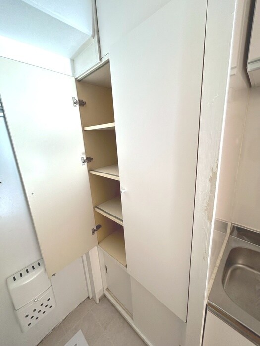 物件内観写真7　(靴箱)