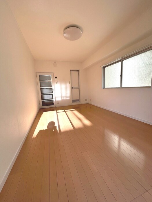 物件内観写真13　(居室)