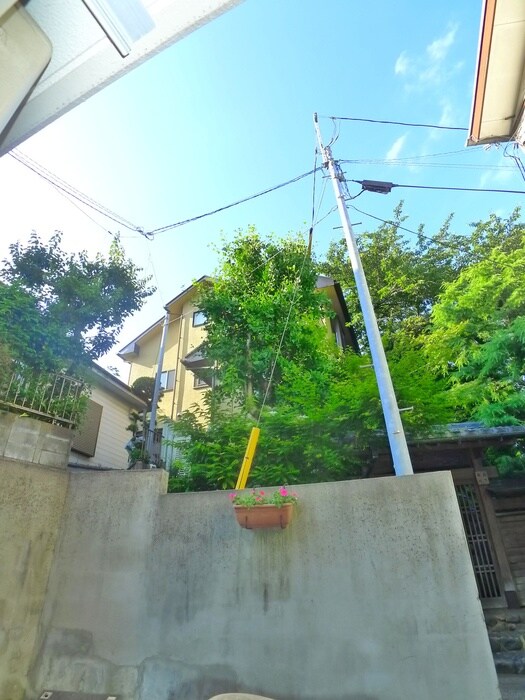 物件内観写真16　(室内からの展望)