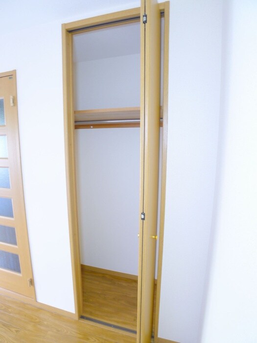 物件内観写真16　(収納)