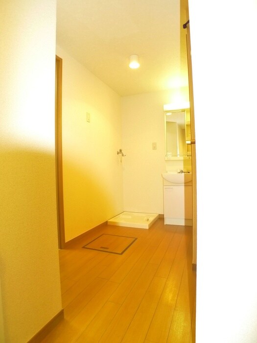 物件内観写真17　(廊下)