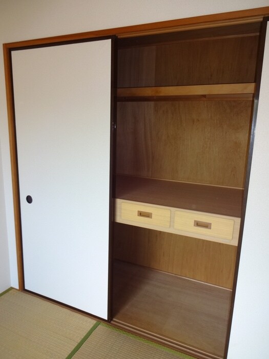 物件内観写真7　(収納)