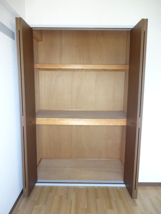 物件内観写真8　(収納)