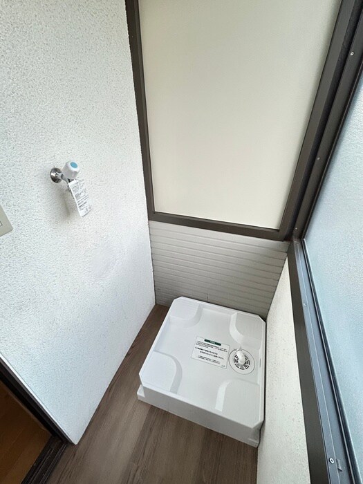 物件内観写真15　(洗濯機置場)