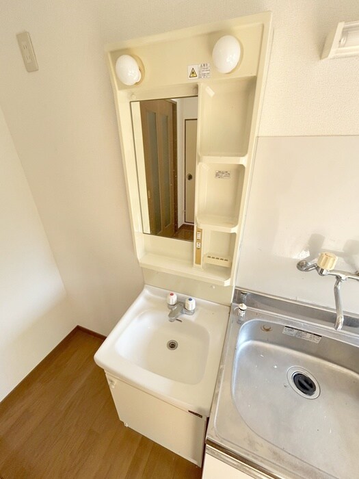 物件内観写真15　(洗面)