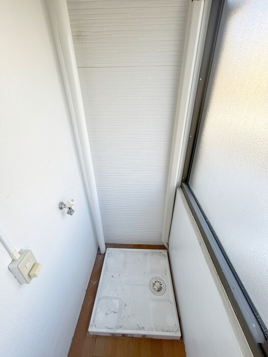 物件内観写真20　(洗濯機置場)