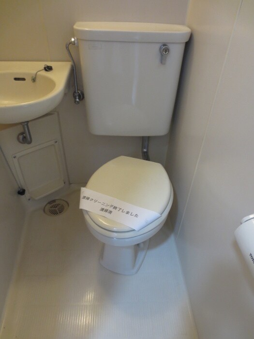 物件内観写真14　(トイレ)