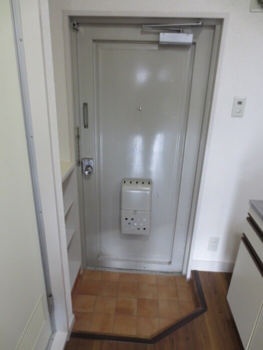 物件内観写真22　(玄関)