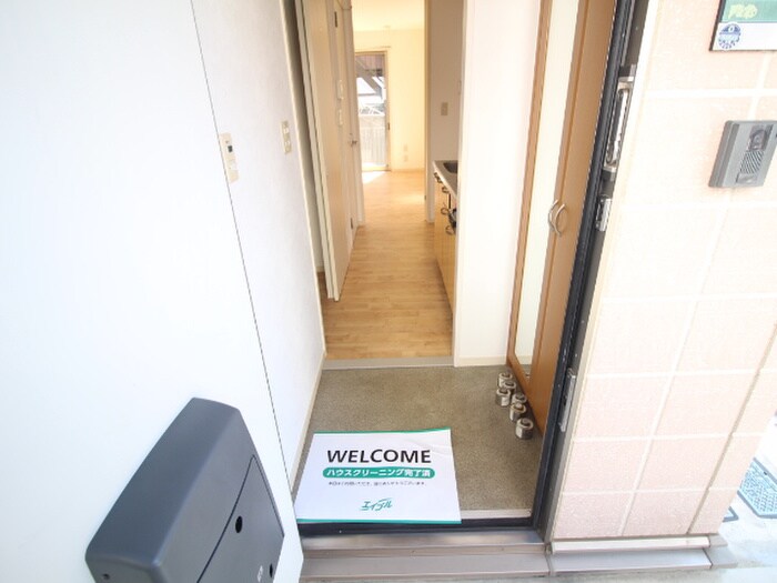 物件内観写真14　(玄関)