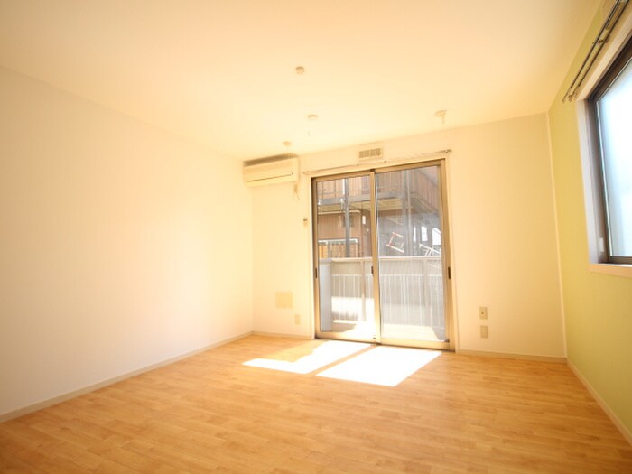 物件内観写真21　(居室)