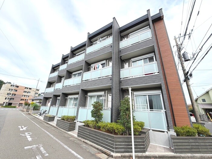 物件外観写真1　(外観写真)