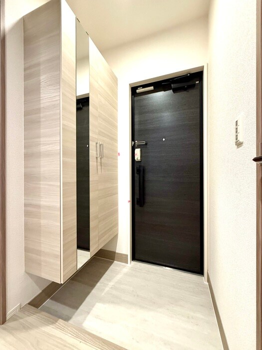 物件内観写真10　(玄関)