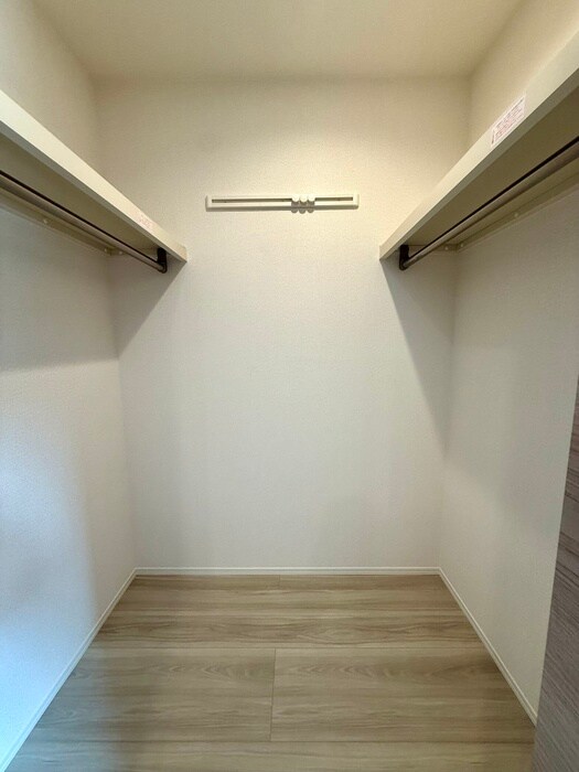 物件内観写真13　(収納)