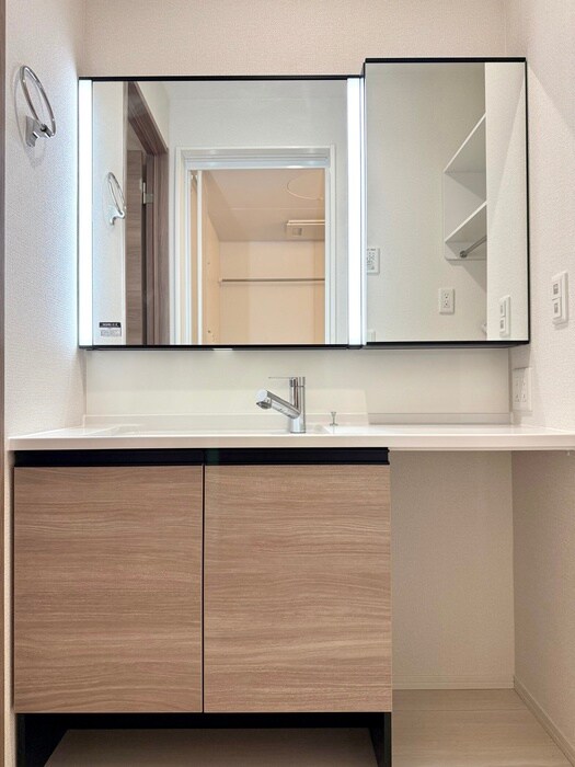 物件内観写真14　(洗面)