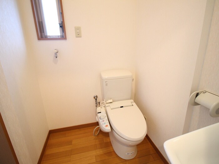 物件内観写真15　(トイレ)