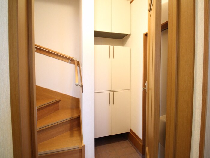 物件内観写真16　(靴箱)