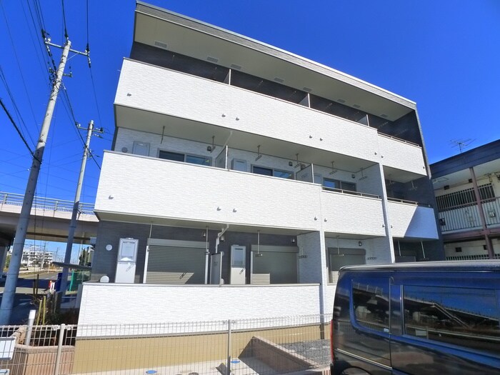 物件外観写真1　(外観写真)