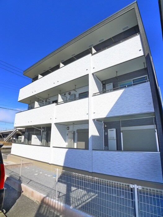 物件外観写真6　(外観写真)