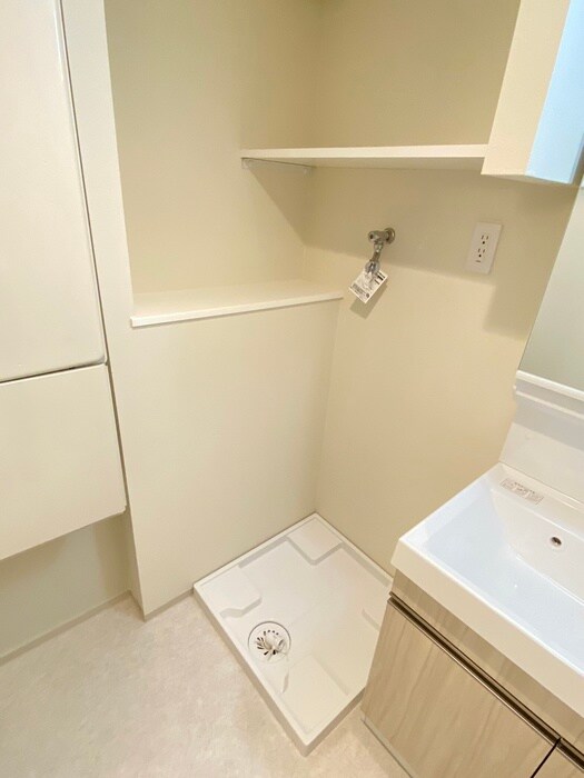 物件内観写真17　(洗濯機置場)