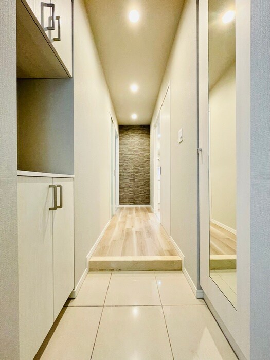 物件内観写真17　(玄関)