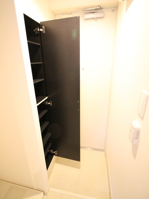 物件内観写真22　(玄関)