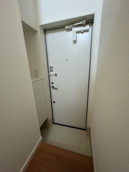 物件内観写真19　(玄関)