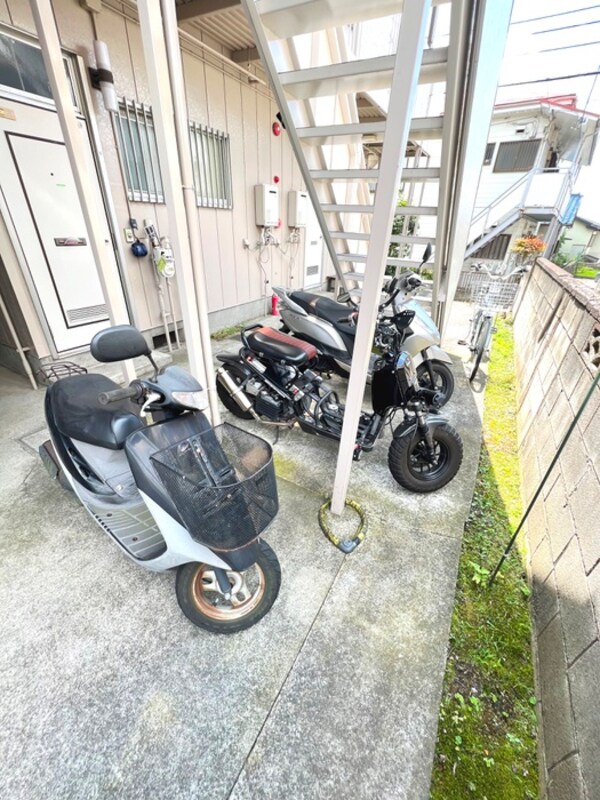 バイク置き場