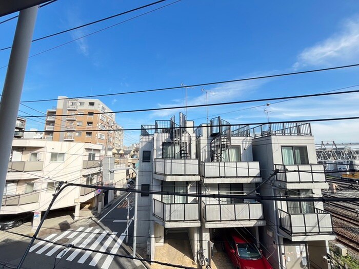 物件内観写真8　(室内からの展望)