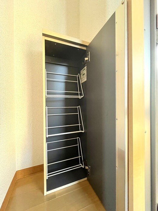 物件内観写真9　(靴箱)