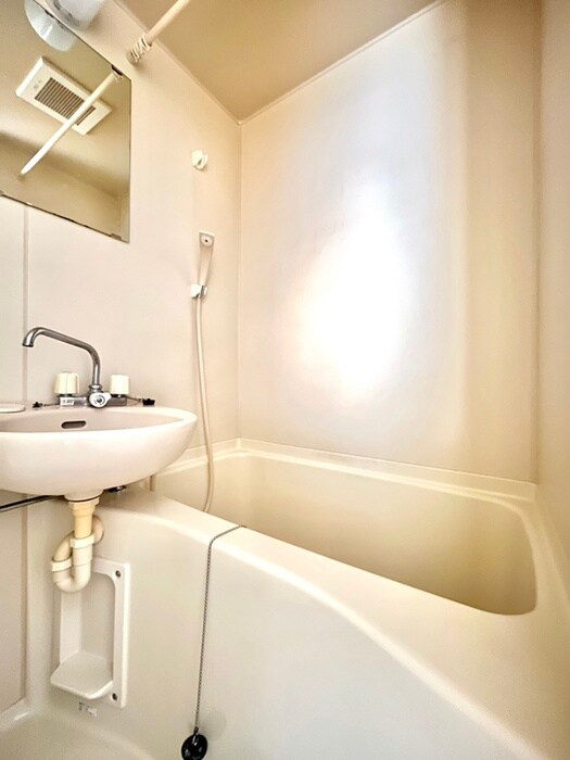 スリ－ワンビルのバス