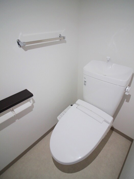 物件内観写真12　(トイレ)