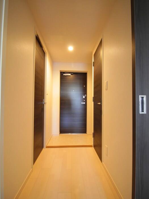 物件内観写真17　(廊下)