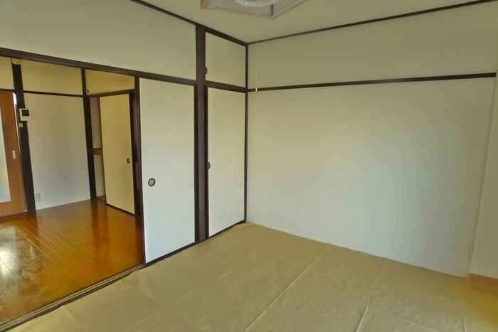 物件内観写真11　(居室)