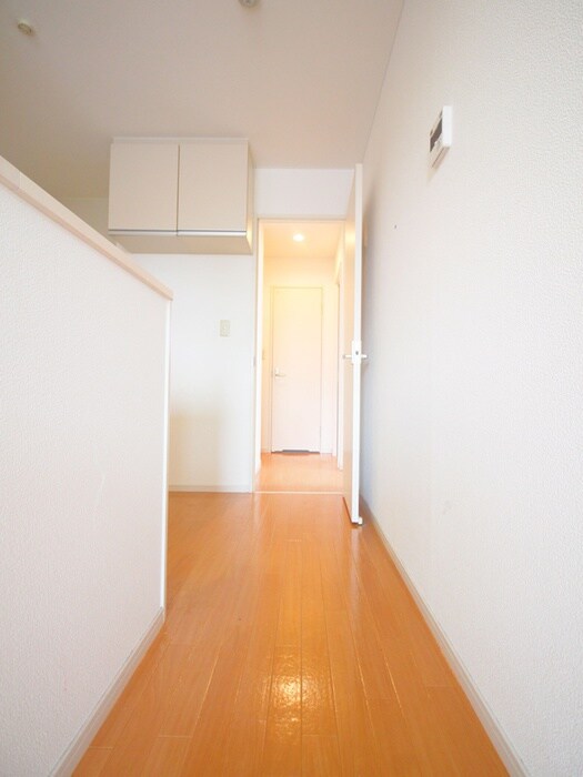 物件内観写真10　(廊下)