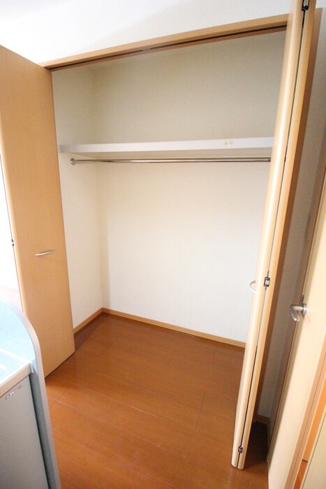 物件内観写真18　(収納)