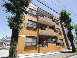 リリ－オブザバレ－外観写真