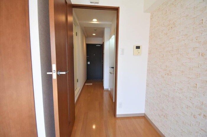 物件内観写真13　(廊下)