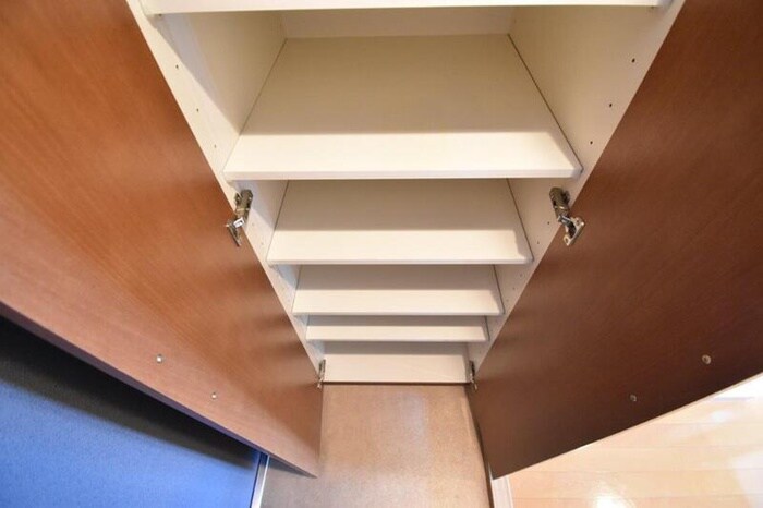 物件内観写真14　(靴箱)