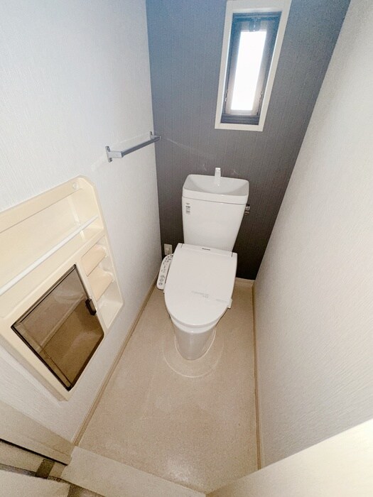 物件内観写真12　(トイレ)