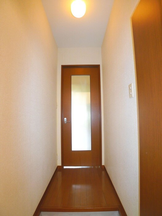 物件内観写真14　(玄関)