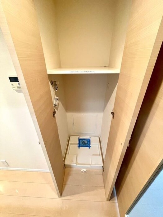 物件内観写真12　(洗濯機置場)