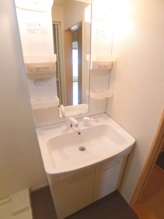 物件内観写真9　(洗面)